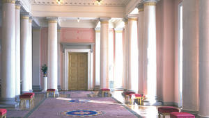 Vestibyle bak Slottsbalkongen
