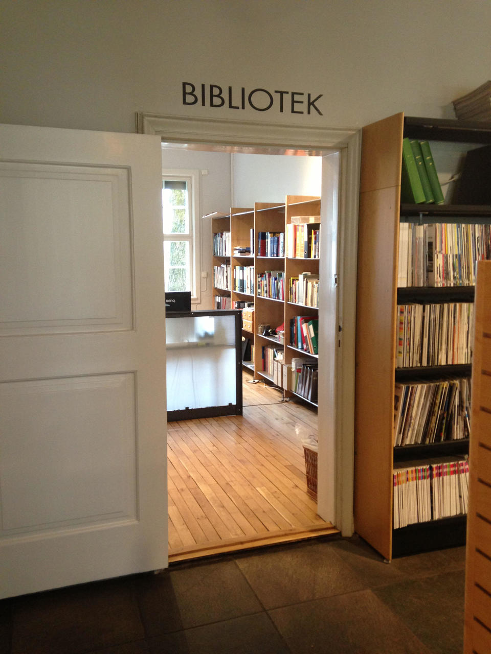 NAL-biblioteket til tjeneste!