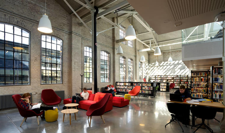 Metropolis Arkitektur & Design AS: Innovasjonsprisen 2015 for Møbel og interiør ble tildelt Høgskolen i Bergen